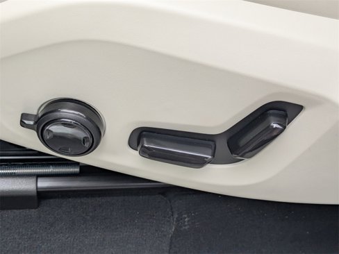 New 2026 Volvo XC60 B5 Ultra w/ Climate Package image 21