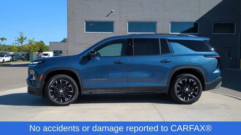 Used 2024 Chevrolet Traverse LT image 2