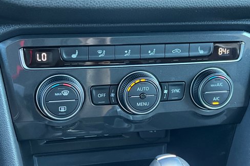 Used 2019 Volkswagen Tiguan SEL image 21