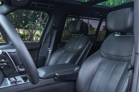 Used 2025 Land Rover Range Rover Long Wheelbase Autobiography image 21