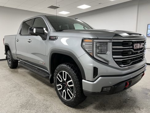 Used 2024 GMC Sierra 1500 AT4 image 15
