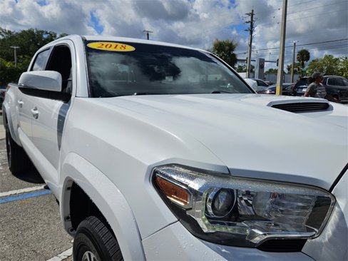 Used 2018 Toyota Tacoma TRD Sport image 18