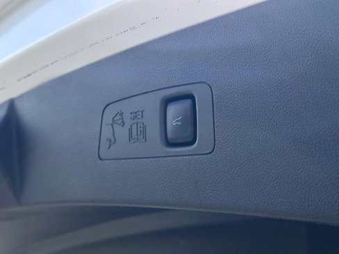 Certified 2022 Lincoln Corsair AWD w/ Premium Package image 10