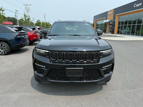 New 2025 Jeep Grand Cherokee Summit image 2