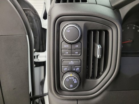 Used 2025 Chevrolet Silverado 1500 Custom Trail Boss image 30
