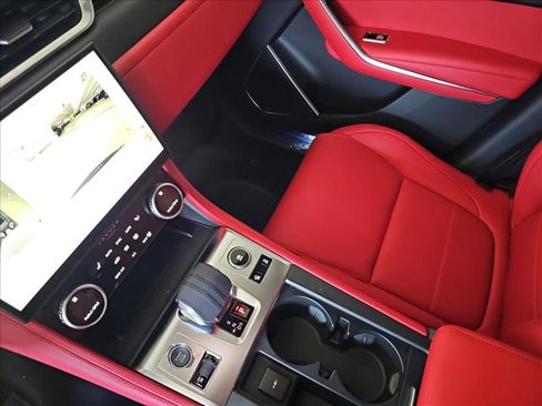 New 2026 Jaguar F-PACE R-Dynamic S image 25