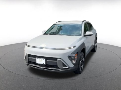 Used 2025 Hyundai Kona SEL image 7