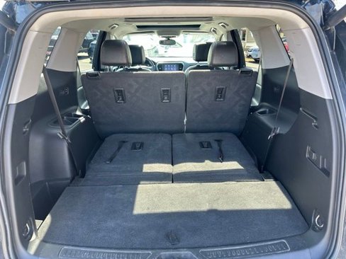 Used 2021 GMC Acadia AT4 image 22