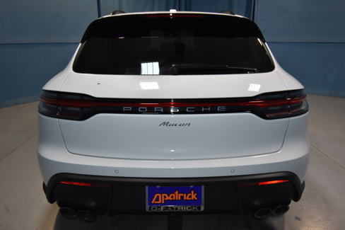 New 2026 Porsche Macan image 28