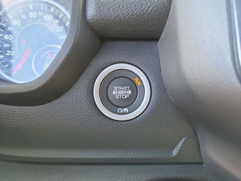 Used 2025 RAM 1500 Laramie image 28