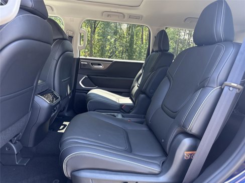 New 2026 INFINITI QX80 Luxe image 10