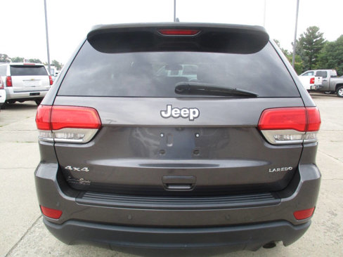 Used 2016 Jeep Grand Cherokee Laredo w/ Quick Order Package 23E image 5