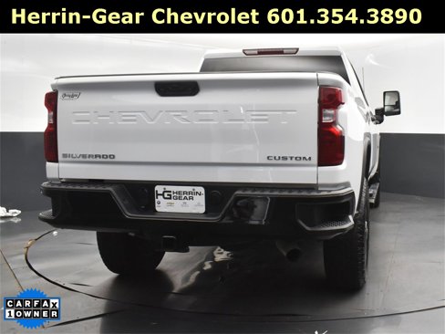 Used 2024 Chevrolet Silverado 2500 Custom w/ Custom Convenience Package image 7
