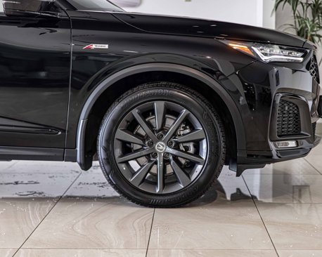 Used 2025 Acura MDX A-Spec image 10