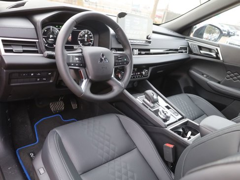 New 2025 Mitsubishi Outlander SEL Black Edition image 37