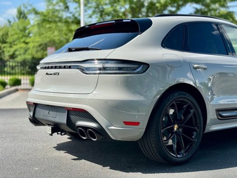 Used 2025 Porsche Macan GTS image 19