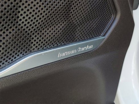 Used 2022 Hyundai Santa Fe SEL Premium image 16
