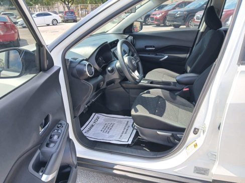 Used 2024 Nissan Kicks SV image 9