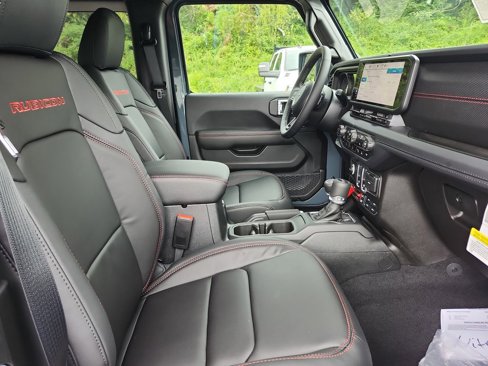 New 2025 Jeep Wrangler Rubicon image 32
