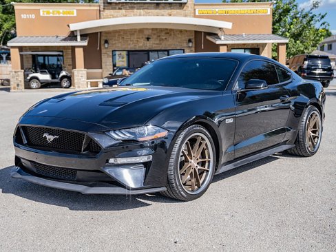 Used 2020 Ford Mustang GT Premium w/ GT Performance Package image 9