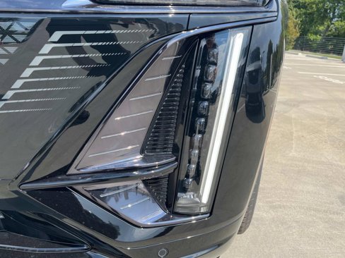 New 2026 Cadillac Lyriq Premium Sport image 9