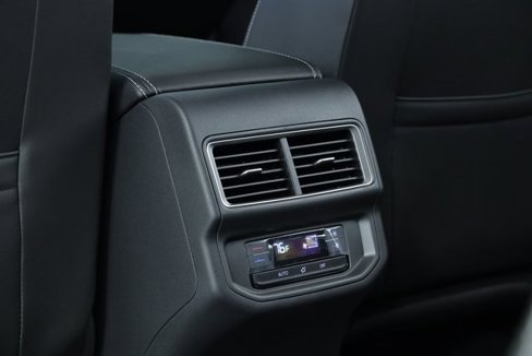 New 2026 Volkswagen Atlas SE image 30