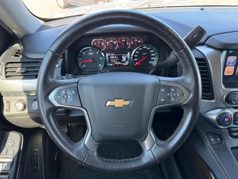 Used 2016 Chevrolet Suburban LT image 9