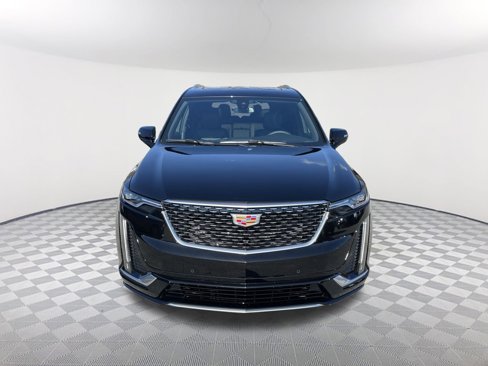 New 2025 Cadillac XT6 Luxury image 11