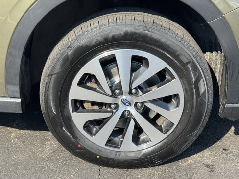 Used 2022 Subaru Outback Premium image 42