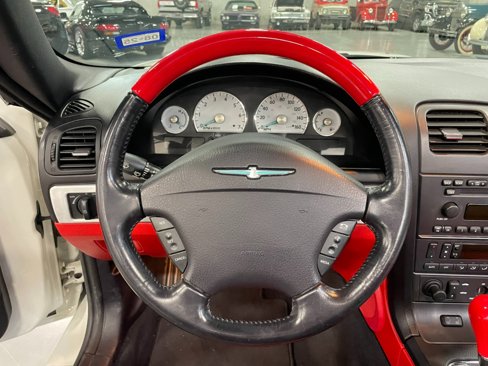 Used 2003 Ford Thunderbird image 18