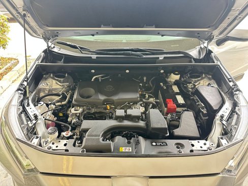 Used 2025 Toyota RAV4 XLE image 32