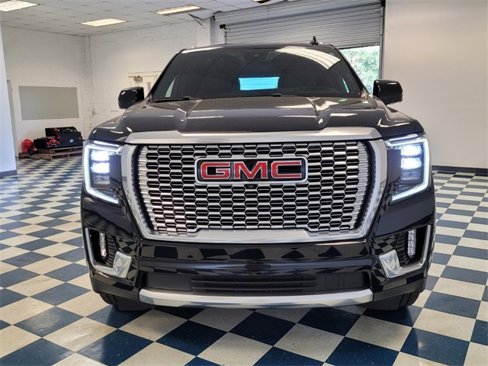 Used 2023 GMC Yukon Denali image 2