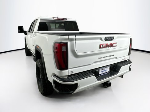 Used 2024 GMC Sierra 2500 AT4 w/ AT4 Premium Plus Package image 7