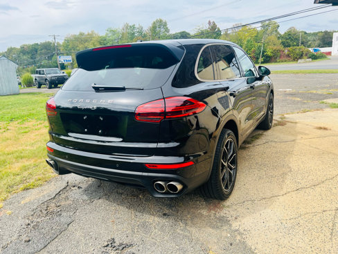 Used 2018 Porsche Cayenne S image 7