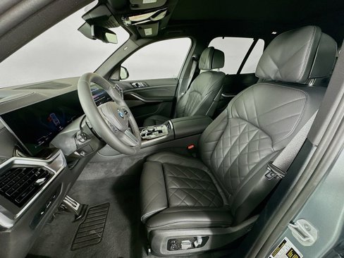 New 2026 BMW X5 xDrive40i w/ M Sport Package image 28