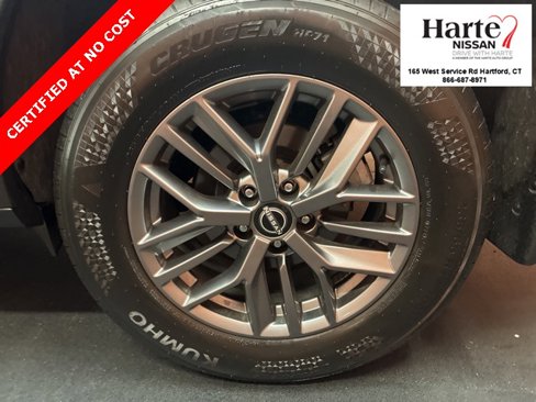 Used 2024 Nissan Rogue S image 12
