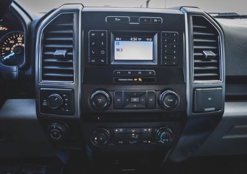 Used 2018 Ford F150 XLT w/ Equipment Group 301A Mid image 4