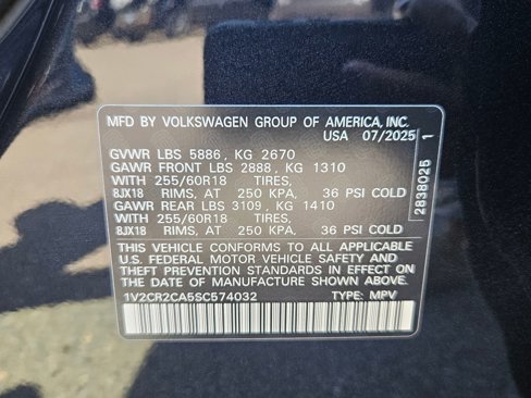 New 2025 Volkswagen Atlas Peak Edition SE image 33