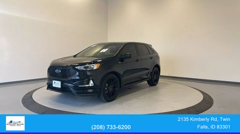 Used 2022 Ford Edge ST-Line w/ Cold Weather Package image 3