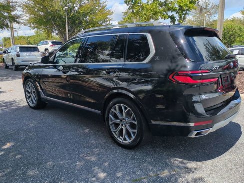 Used 2025 BMW X7 xDrive40i image 7
