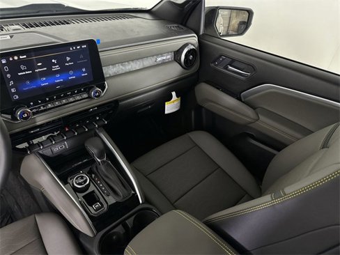 New 2026 Chevrolet Colorado ZR2 w/ Technology Package image 35