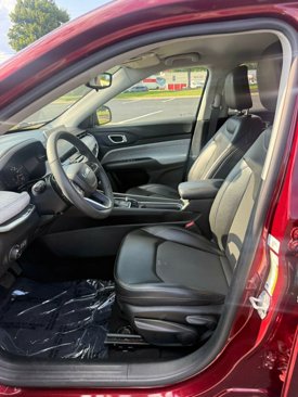 Used 2022 Jeep Compass Latitude image 10