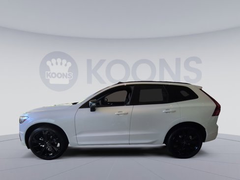 New 2026 Volvo XC60 B5 Ultra w/ Climate Package image 2