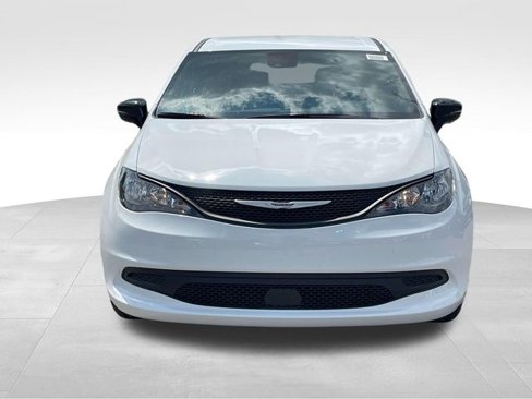 New 2026 Chrysler Voyager LX image 8