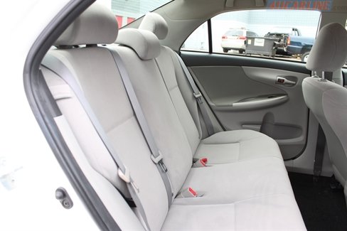 Used 2012 Toyota Corolla LE image 32