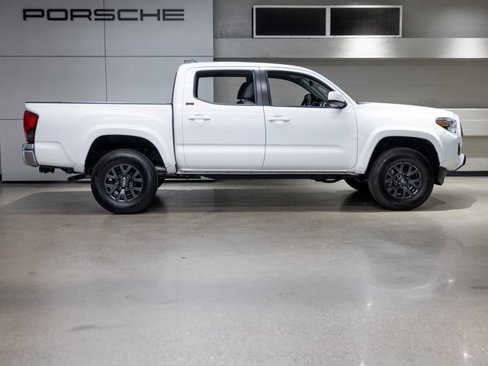 Used 2022 Toyota Tacoma SR5 image 10