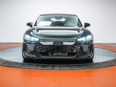 New 2025 Audi RS e-tron GT performance image 12