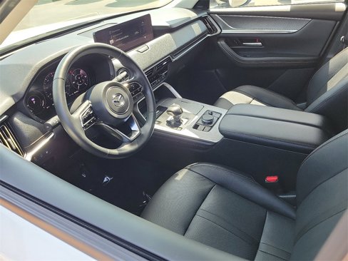 Certified 2025 MAZDA CX-70 Plug-In Hybrid w/ Premium Pkg image 4