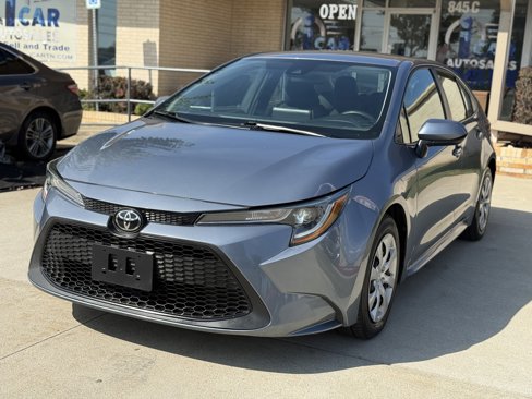 Used 2021 Toyota Corolla LE image 1