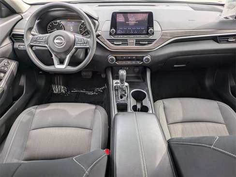 Used 2024 Nissan Altima 2.5 SV image 23